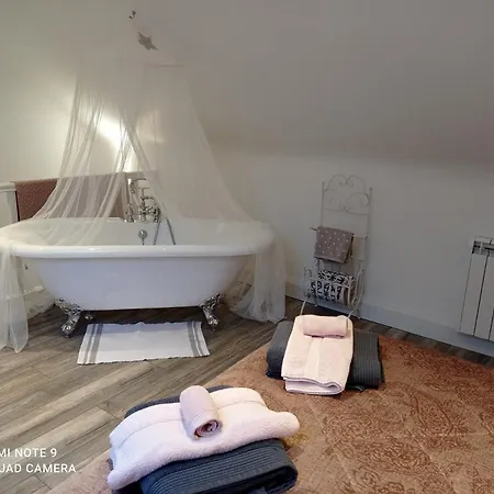 The Mews Apartment Multyfarnham
